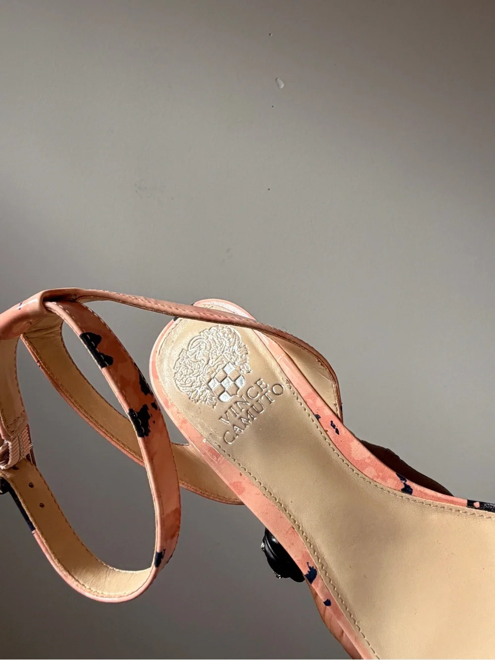 Vince Camuto Peach and Black Paint-Splash Wedges